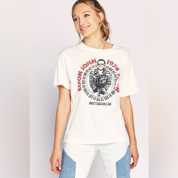 Daydreamer Elton John Pittsburg Boyfriend Tee - Picture 1 of 13